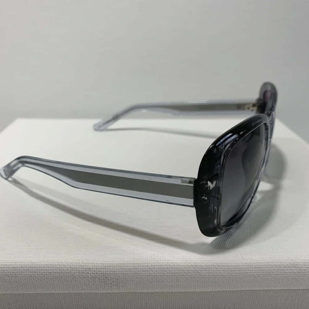 Nine West clear and brown oversized sunglasses